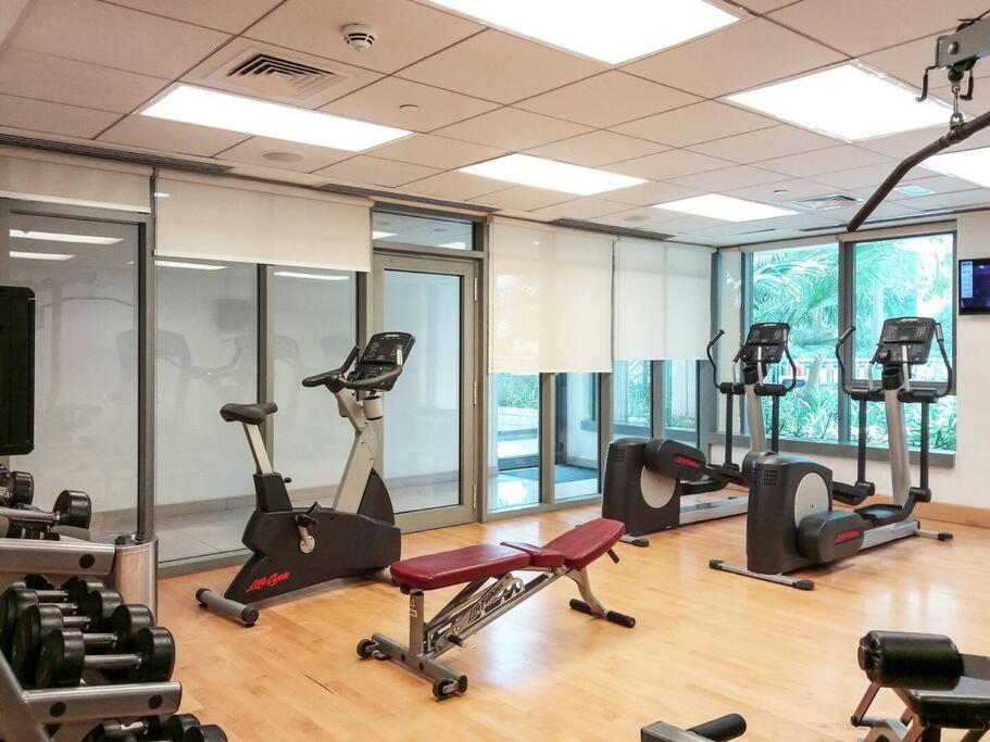 First Class Studio Premium And Stylish Dubai Exterior photo