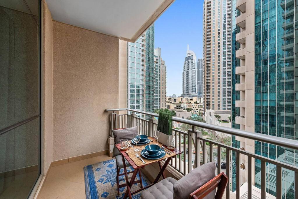 First Class Studio Premium And Stylish Dubai Exterior photo