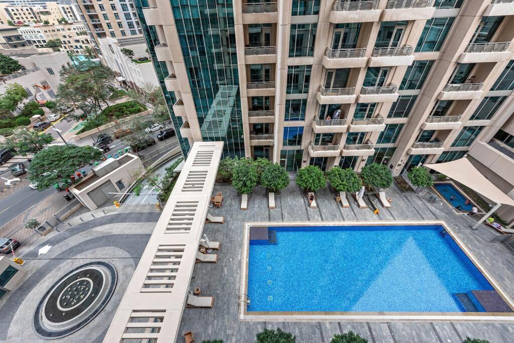 First Class Studio Premium And Stylish Dubai Exterior photo