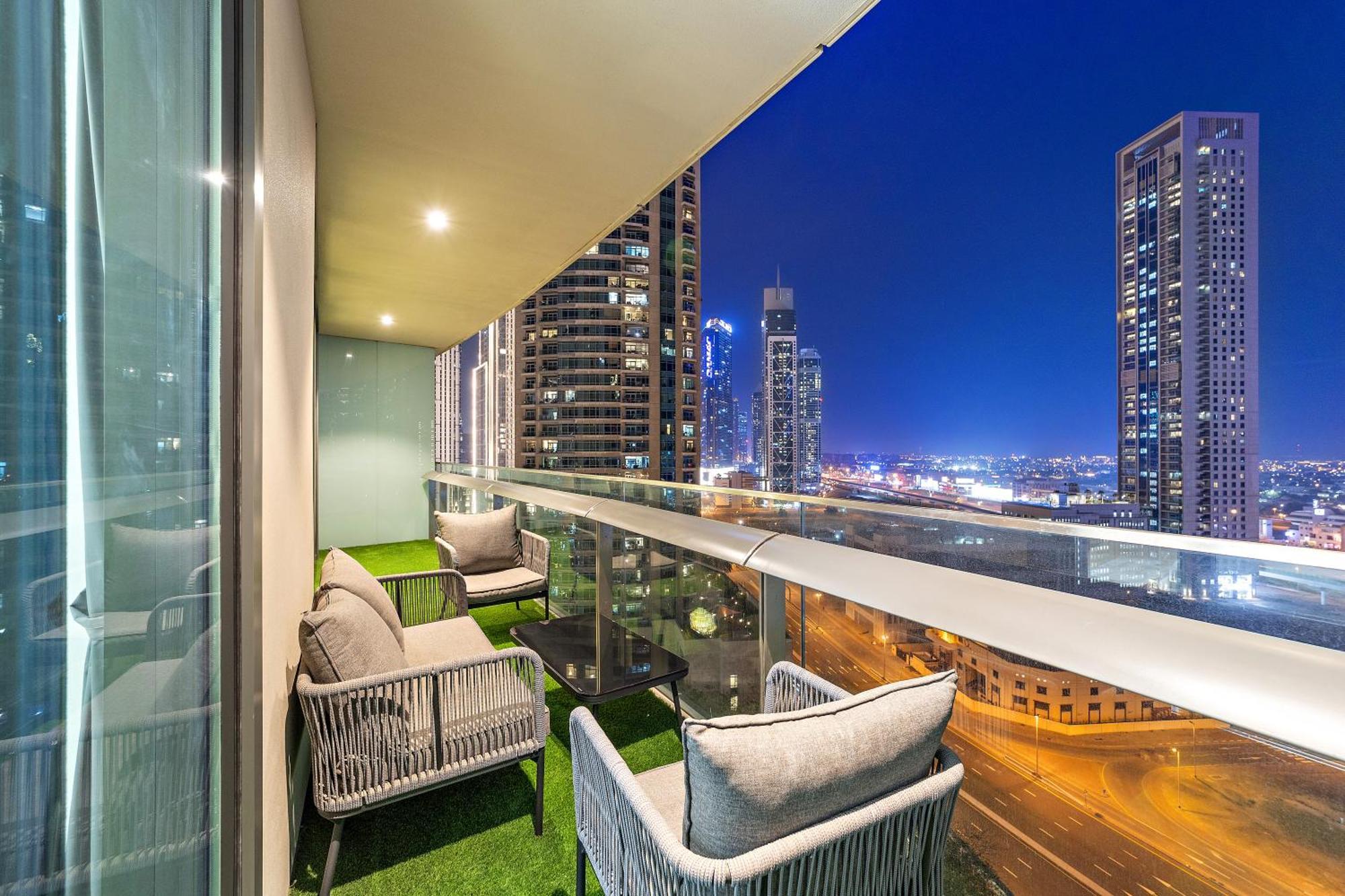 First Class Studio Premium And Stylish Dubai Exterior photo