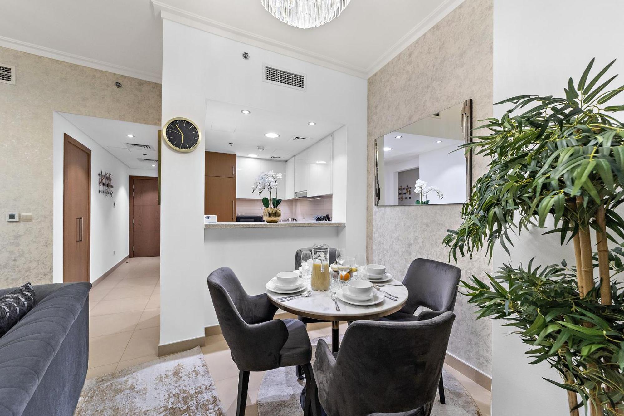First Class Studio Premium And Stylish Dubai Exterior photo